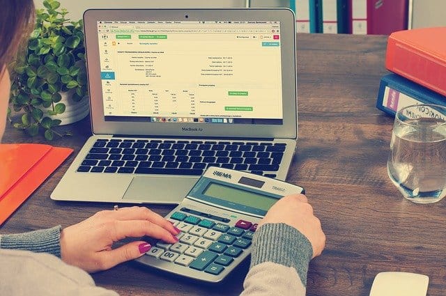 difference between bookkeeping and accounting